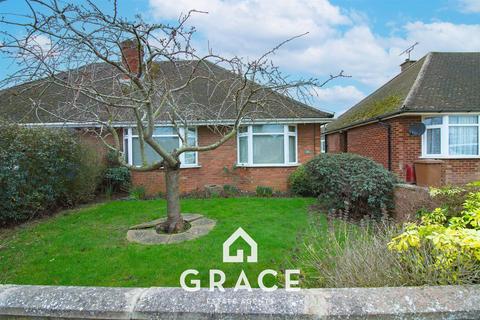 2 bedroom semi-detached bungalow for sale, Chesterfield Drive, Ipswich