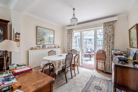 undefined, Bishopsmead Close, East Horsley