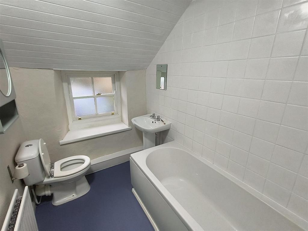 Bath 1.jpg