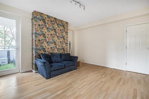3 bedroom flat to rent, Kingston Hill, Kingston Upon Thames KT2