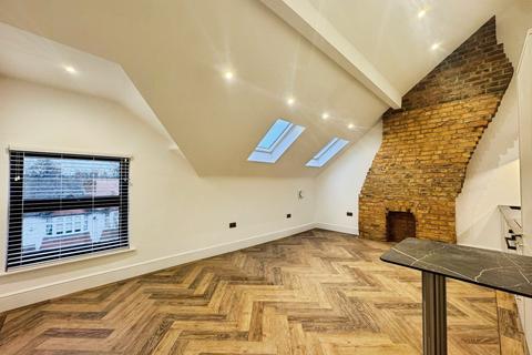 1 bedroom flat to rent, Goulden Road, West Didsbury, Manchester, M20