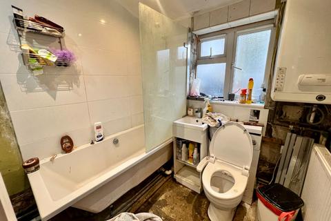 2 bedroom terraced house for sale, Admaston Road, Plumstead, London, SE18 2TU