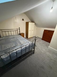 undefined, 3 Rooms In Warwick rd, Sparkhill, B11 4RB