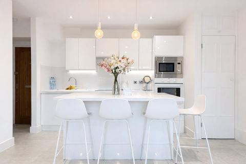 1 bedroom flat for sale, Westcombe Park Road, London SE3