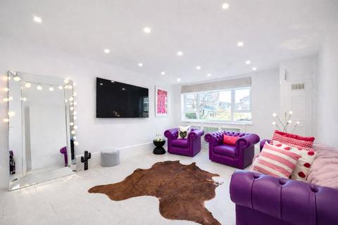 1 bedroom flat for sale, Westcombe Park Road, London SE3