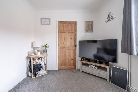 3 bedroom end of terrace house for sale, Hawthorn Avenue, Lowestoft