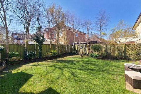 4 bedroom detached house for sale, Hythe Road, Marchwood, SO40
