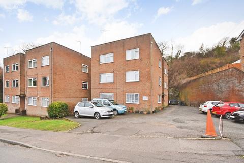2 bedroom flat for sale, Eaves Road, Elms Vale, Dover, CT17
