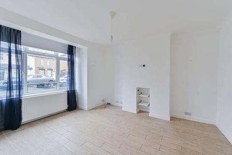 3 bedroom house to rent, Eveline Road, Mitcham, CR4