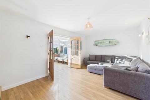 3 bedroom house for sale, Fantastic 3 Bed Family Home out West