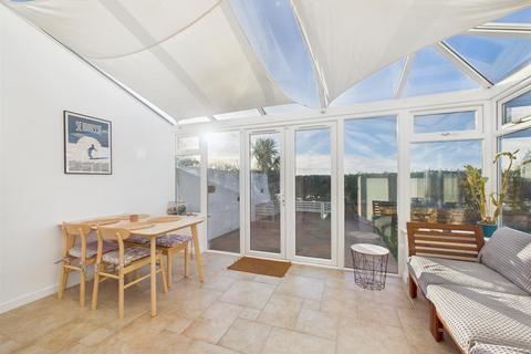 3 bedroom house for sale, Fantastic 3 Bed Family Home out West