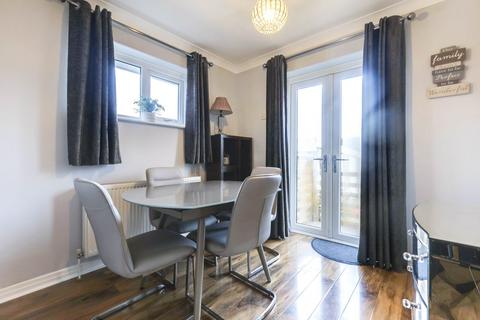 2 bedroom bungalow for sale, Kirkwood Lane, Cookridge, Leeds, West Yorkshire, LS16