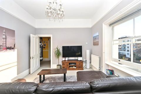 3 bedroom flat for sale, Devonshire Place, Eastbourne