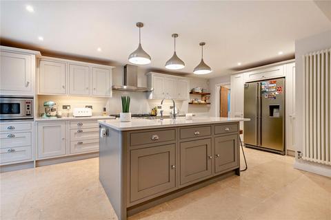 undefined, Spring Gardens, Newbury, Berkshire, RG20