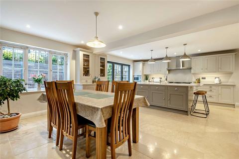 undefined, Spring Gardens, Newbury, Berkshire, RG20