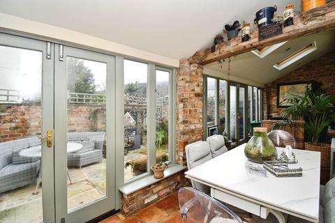 4 bedroom terraced house for sale, Magdalens Road, Ripon