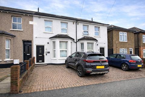 2 bedroom flat to rent, Romford RM1