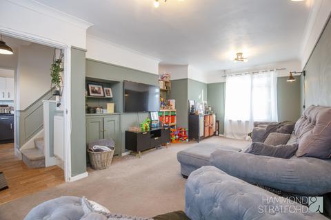 3 bedroom semi-detached house for sale, Fowell Close, Norwich