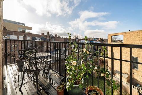 2 bedroom flat for sale, St. Agnes Place, London SE11