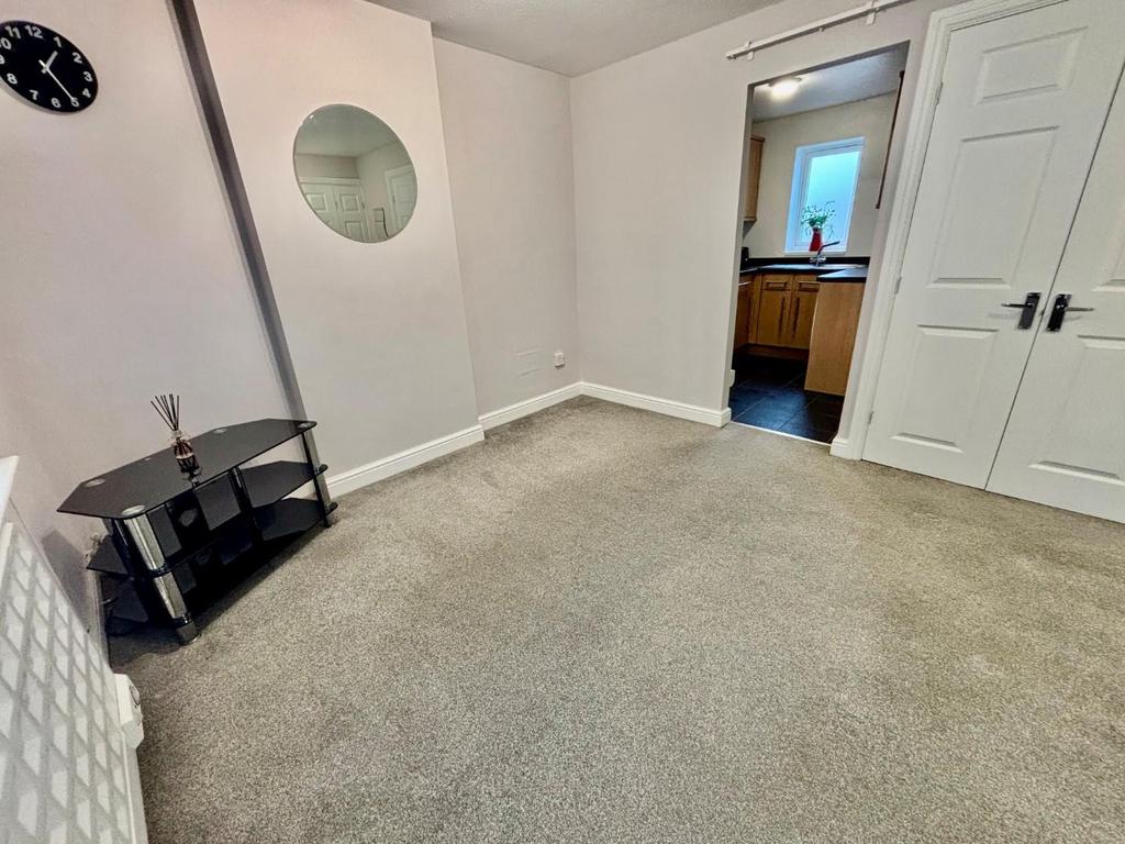 6 Beechfern living room.jpg