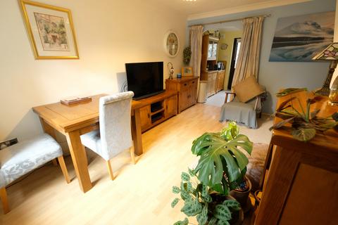 2 bedroom terraced house for sale, Larkspur Drive, Marchwood SO40