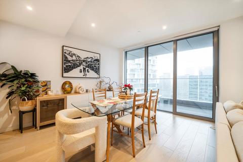 2 bedroom flat to rent, Park Drive, London E14