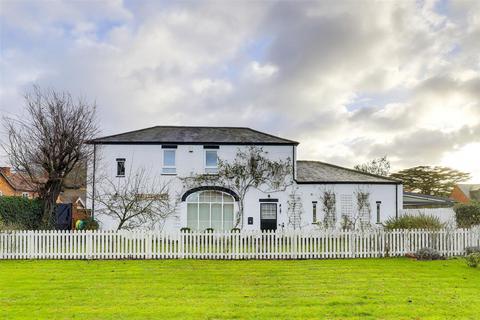 undefined, Village Road, Nottingham NG11
