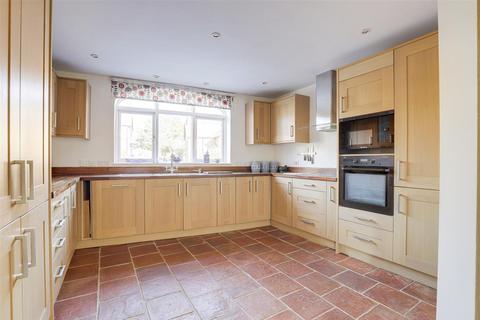 undefined, Village Road, Nottingham NG11