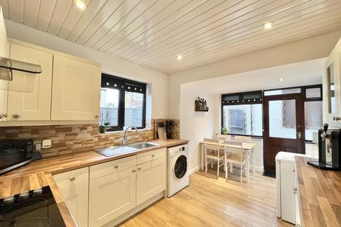 3 bedroom semi-detached house for sale, Kerslea Avenue, Poulton-Le-Fylde FY3