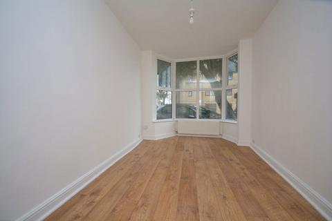 3 bedroom house to rent, Addington Street, Margate, CT9 1QU