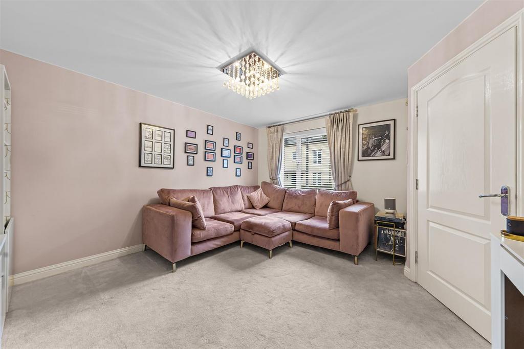 3 Carora Cres Web10.jpg