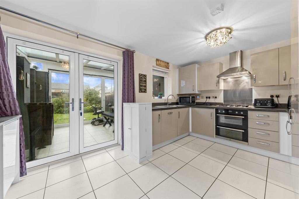 3 Carora Cres Web12.jpg
