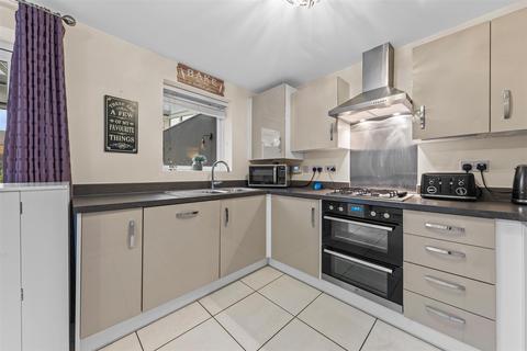 undefined, Carora Crescent, Milton Keynes MK8