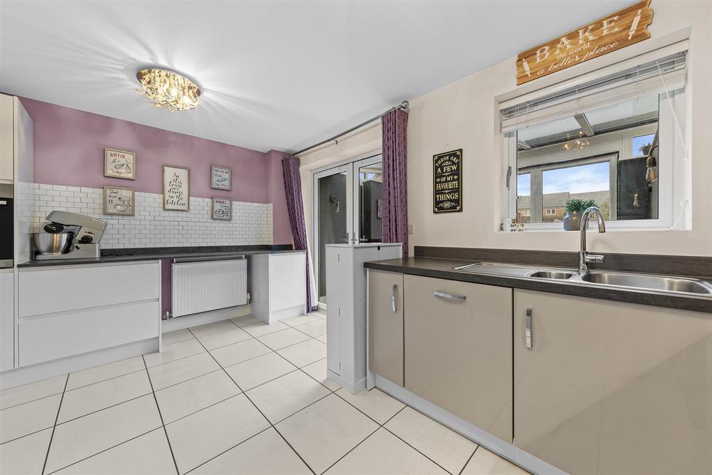 3 Carora Cres Web16.jpg