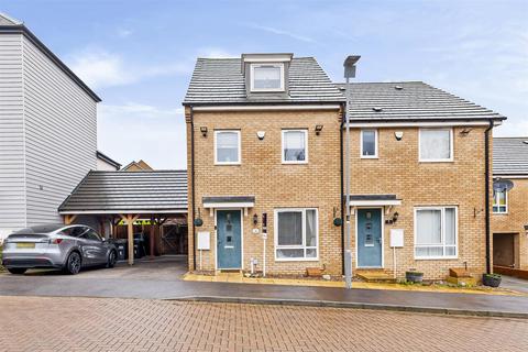 undefined, Carora Crescent, Milton Keynes MK8