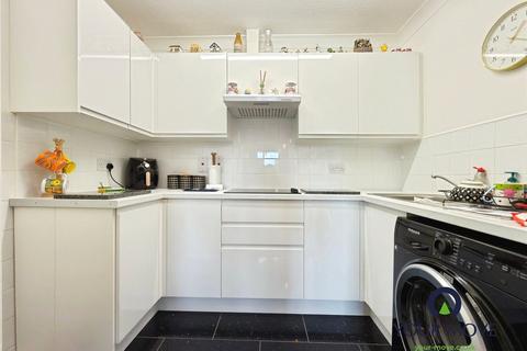 1 bedroom flat for sale, Fairfield Road, Kent CT10
