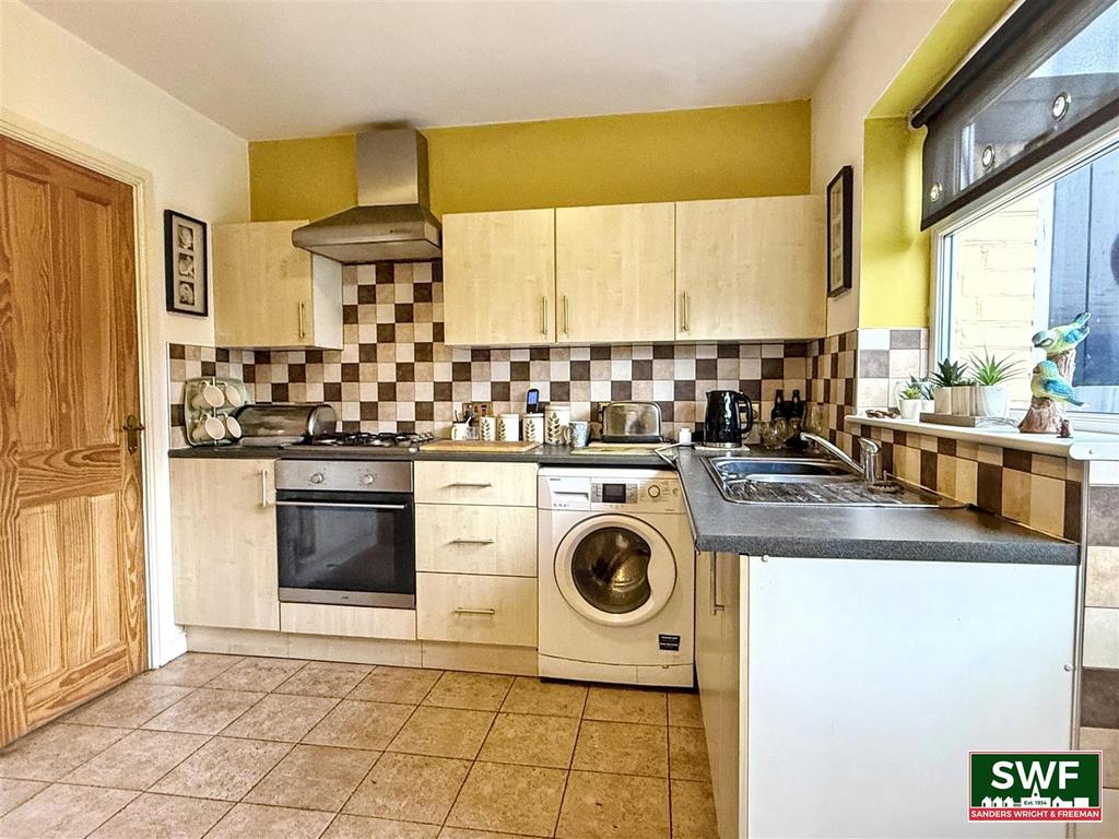 Dining kitchen