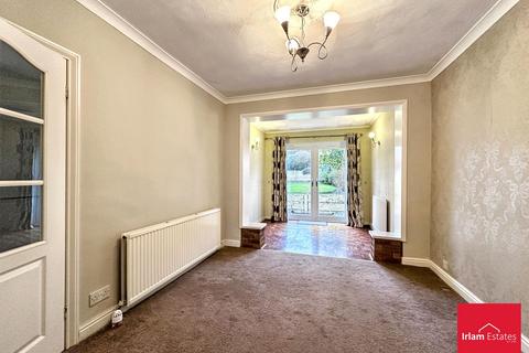 3 bedroom semi-detached house for sale, Colling Close, Irlam, M44