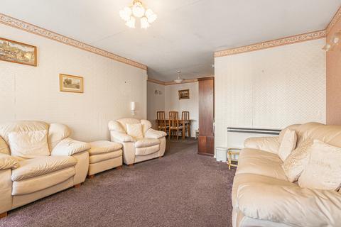 1 bedroom apartment for sale, Berryscroft Road, Staines-upon-Thames, Surrey, TW18