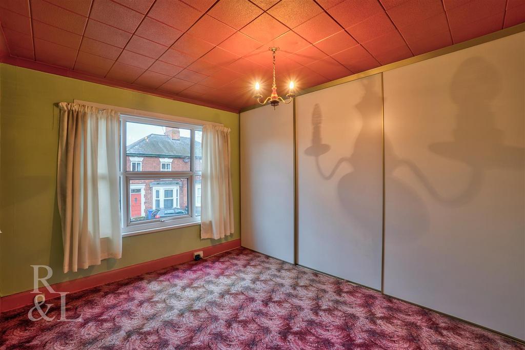 42 A Victoria Road (2).jpg