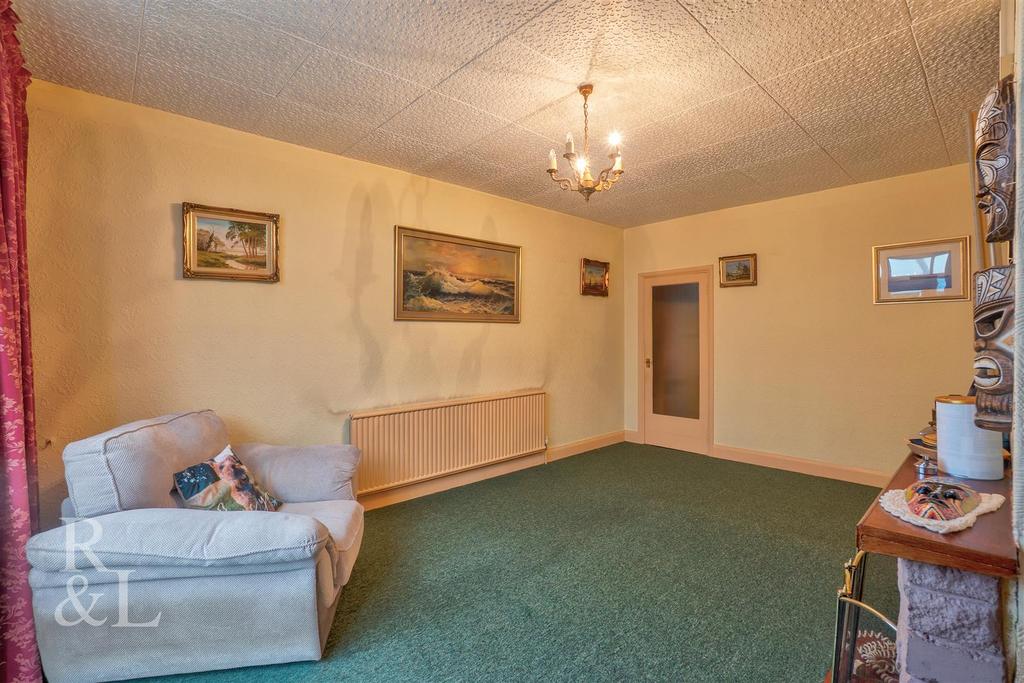 42 A Victoria Road (10).jpg