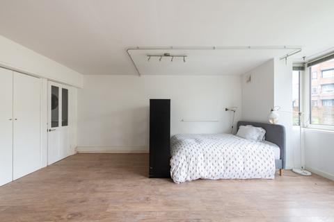 Studio to rent, Fellows Road, London, NW3