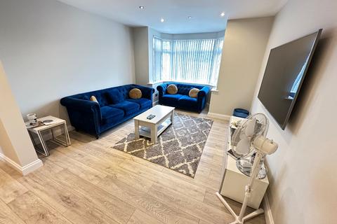 undefined, Hitchin Road, Luton, Bedfordshire, LU2 7ST