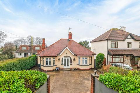 5 bedroom detached bungalow for sale, 76 South Road, Sully, CF64 5SL