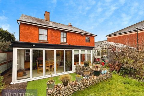 undefined, The New Cut, Cullompton, EX15 1HF