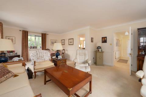 undefined, Shooters Hill, Eythorne, Dover
