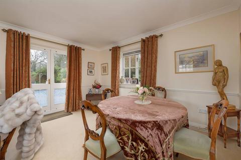 undefined, Shooters Hill, Eythorne, Dover