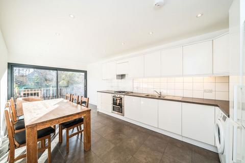 4 bedroom house to rent, Telford Avenue, London SW2