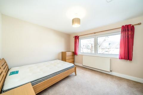 4 bedroom house to rent, Telford Avenue, London SW2