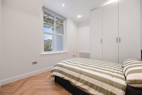 2 bedroom flat for sale, Uxbridge Road, London